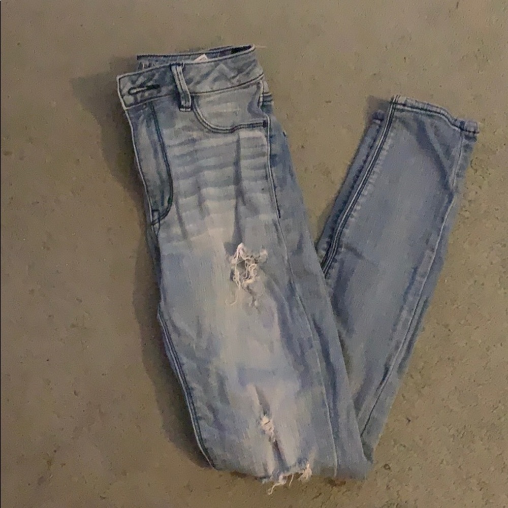 American Eagle light wash sky high jeggings